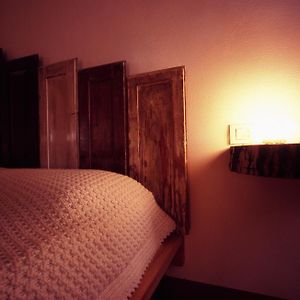Camera con letto king size